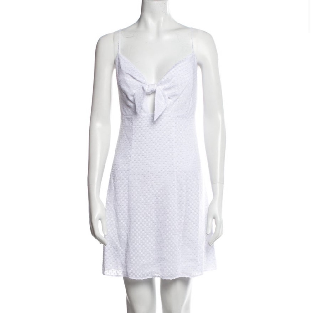 alice + olivia white sparkly dress